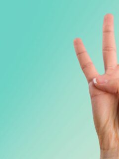 What Does Holding Up 4 Fingers Mean? (5 Common Meanings)