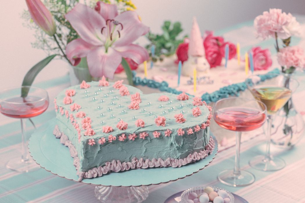 25 Delicious and Stylish Birthday Cakes For Teens