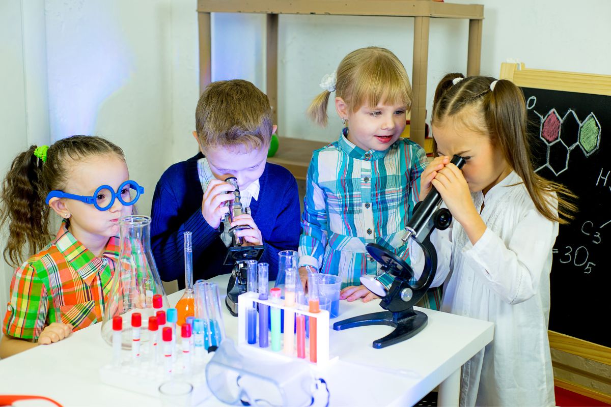30 Fun Science Activities For Preschoolers To Experiment With