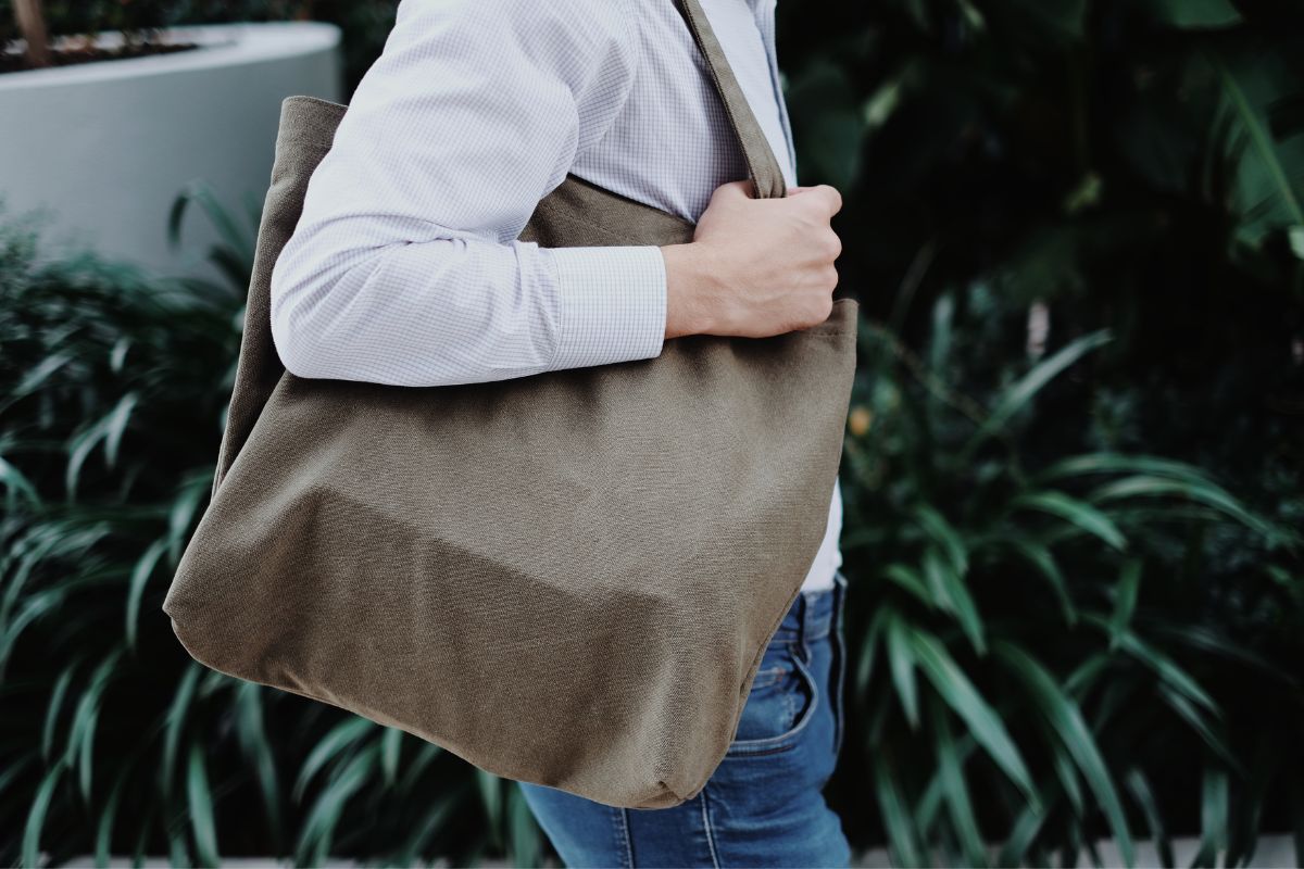 Comfortable Teacher Tote Bags That You Can Buy Right Now